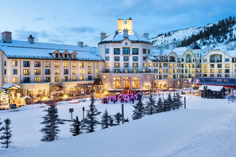12 Dreamy Travel Destinations That Are Idyllic for Celebrating The Holidays - The Park Hyatt Beaver Creek