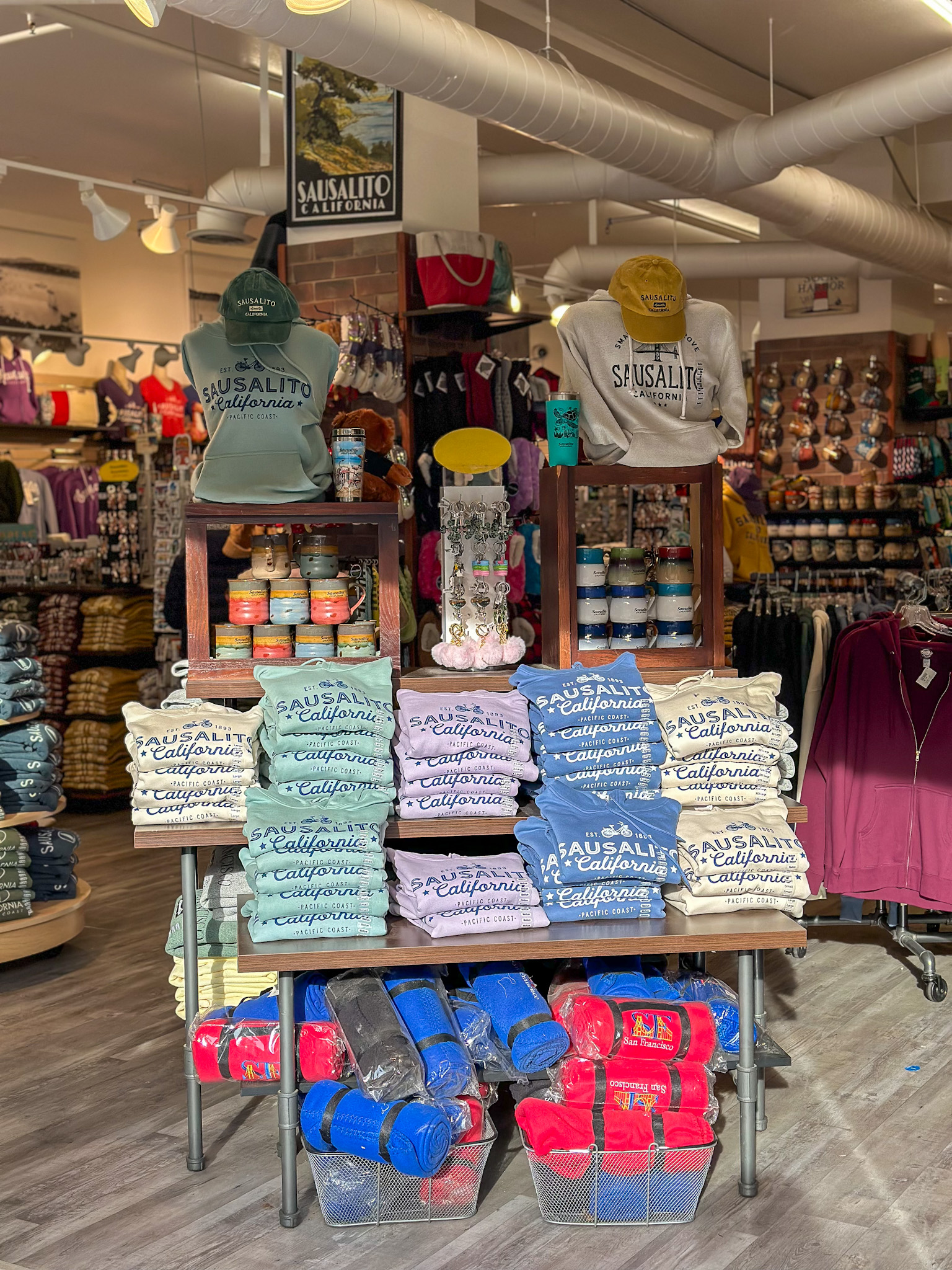 Luxury Travel Guide to Sausalito California: Discover This Chic & Charming Escape by The Bay