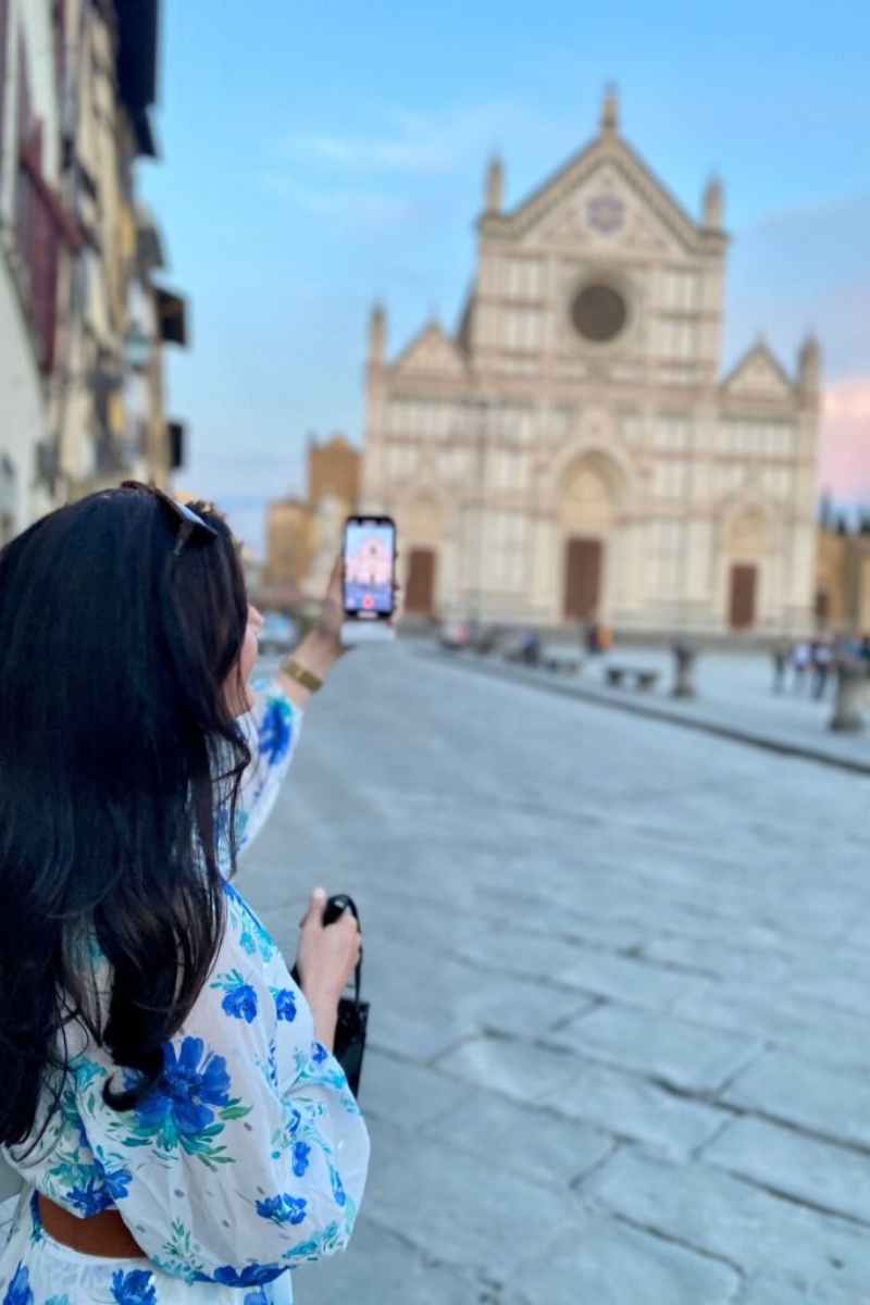 The Globetrotter's Secrets to Saving Money Traveling to Luxury Hotels & Top Destinations