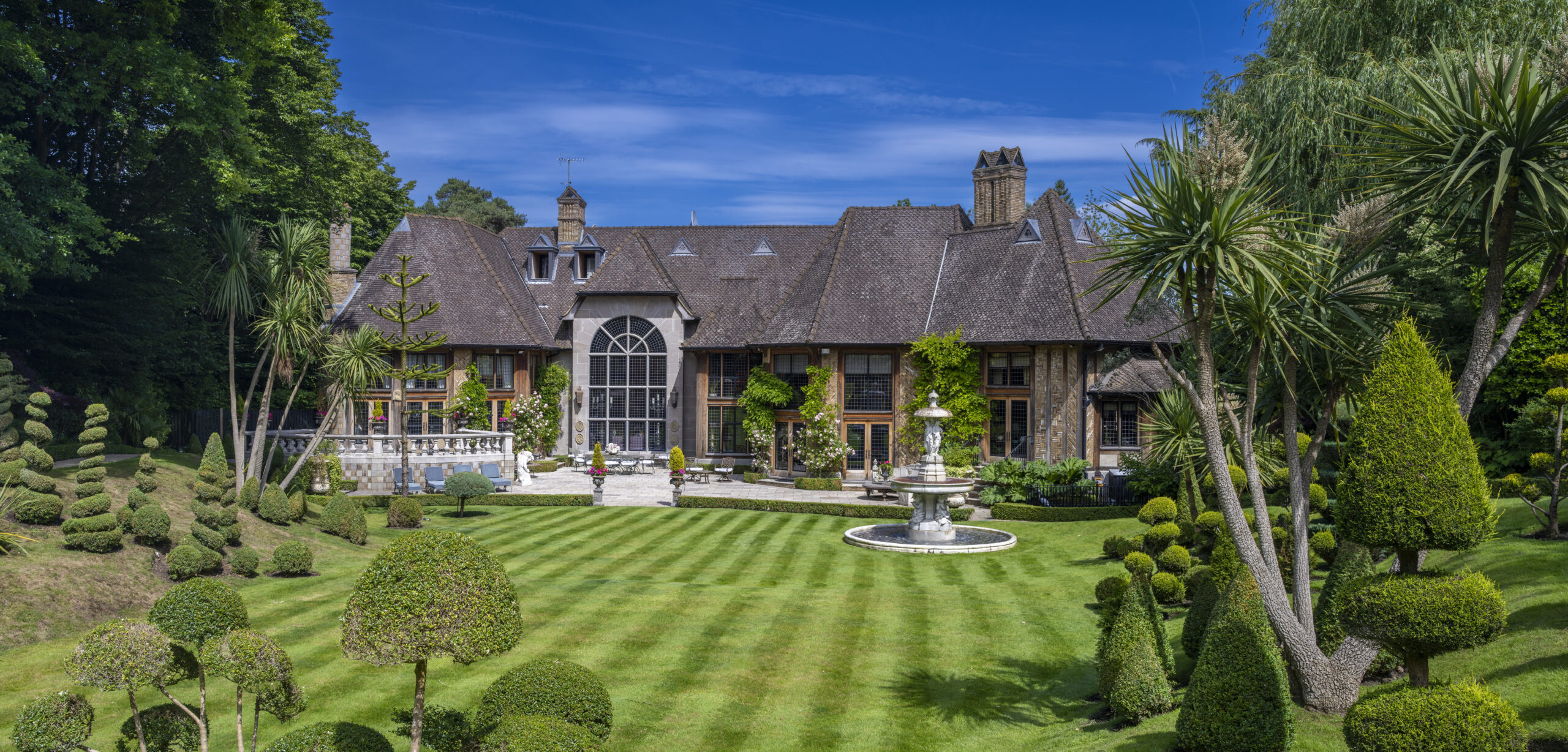 Discover The Super Prime World of Daniel Daggers - Interview with The Star of Buying London on Netflix - Image c/o DDRE Global