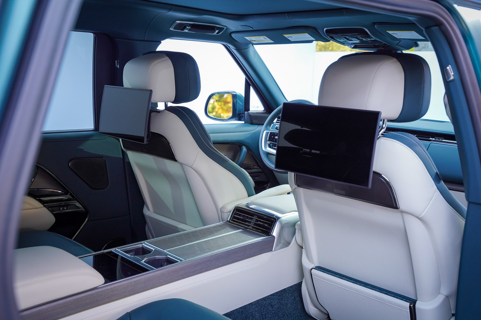 Range Rover Brought British History & Modern Luxury to Pebble Beach for Monterey Car Week 2024 - Range Rover SV Carmel Edition at Range Rover House Pebble Beach