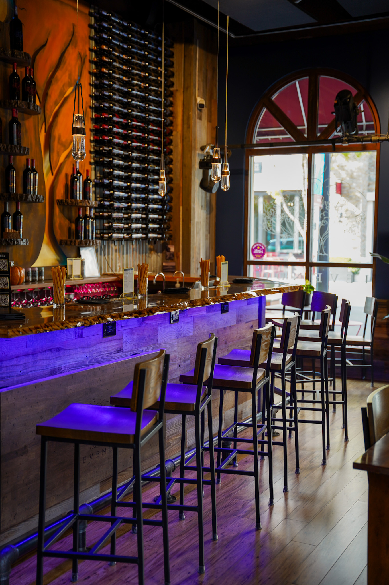 Napa Food & Wine Guide: The Ultimate Epicurean Experience in California's Wine Country - Levendi Wine Tasting Room in Downtown Napa