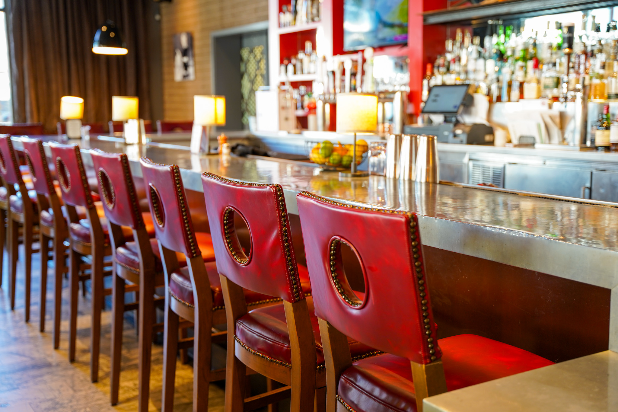 Napa Food & Wine Guide: The Ultimate Epicurean Experience in California's Wine Country - Norman Rose Tavern in Downtown Napa