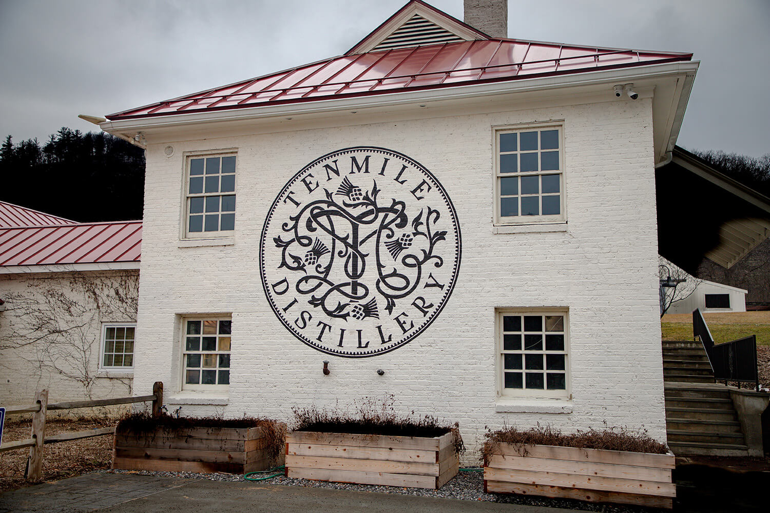 Charming Events To Celebrate The Joy of Autumn at This November - TenMile Distillery Tasting at The Point