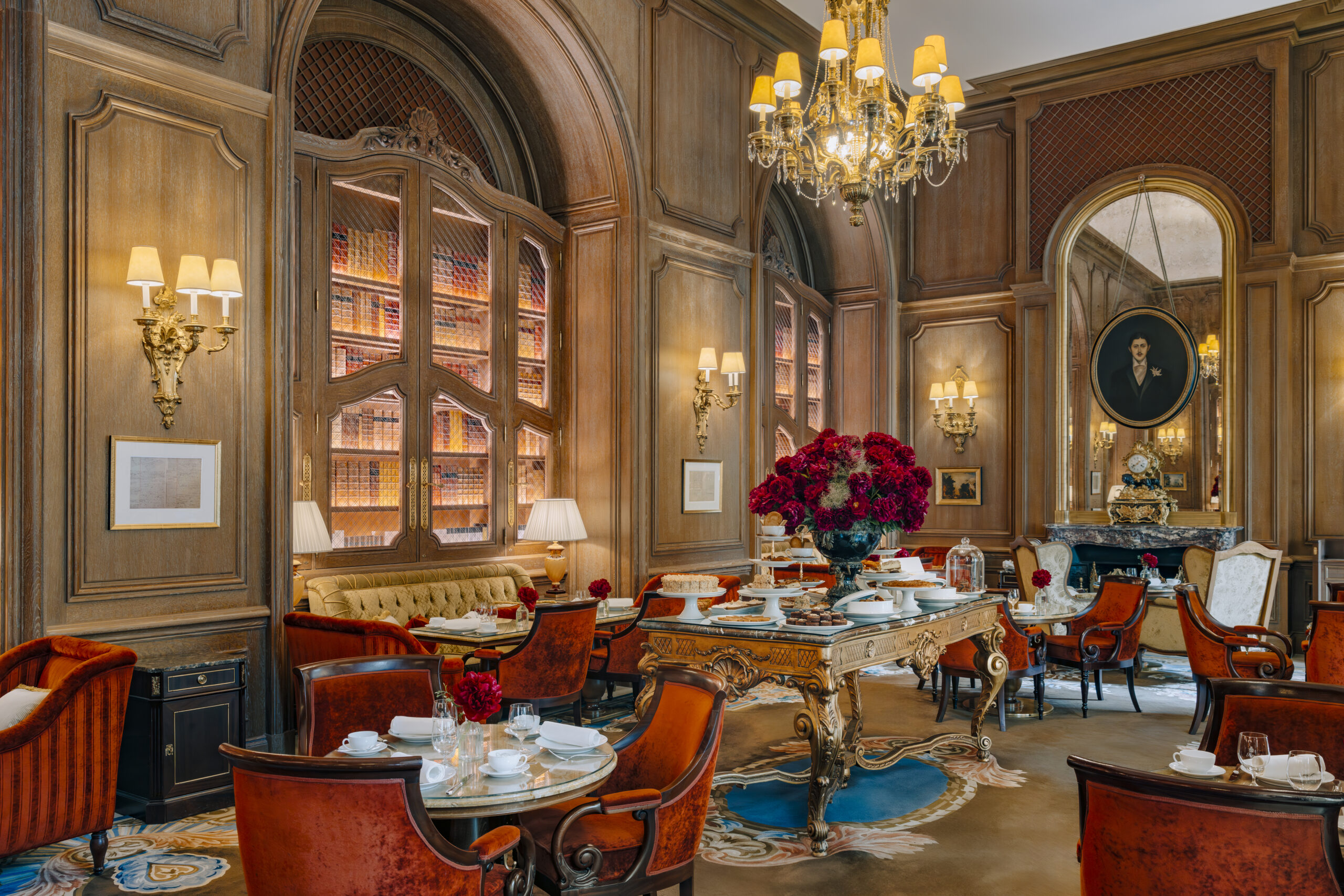 Iconic Urban Getaways Filled with Holiday Cheer & Opulent Seasonal Delights - Image credit Ritz Paris