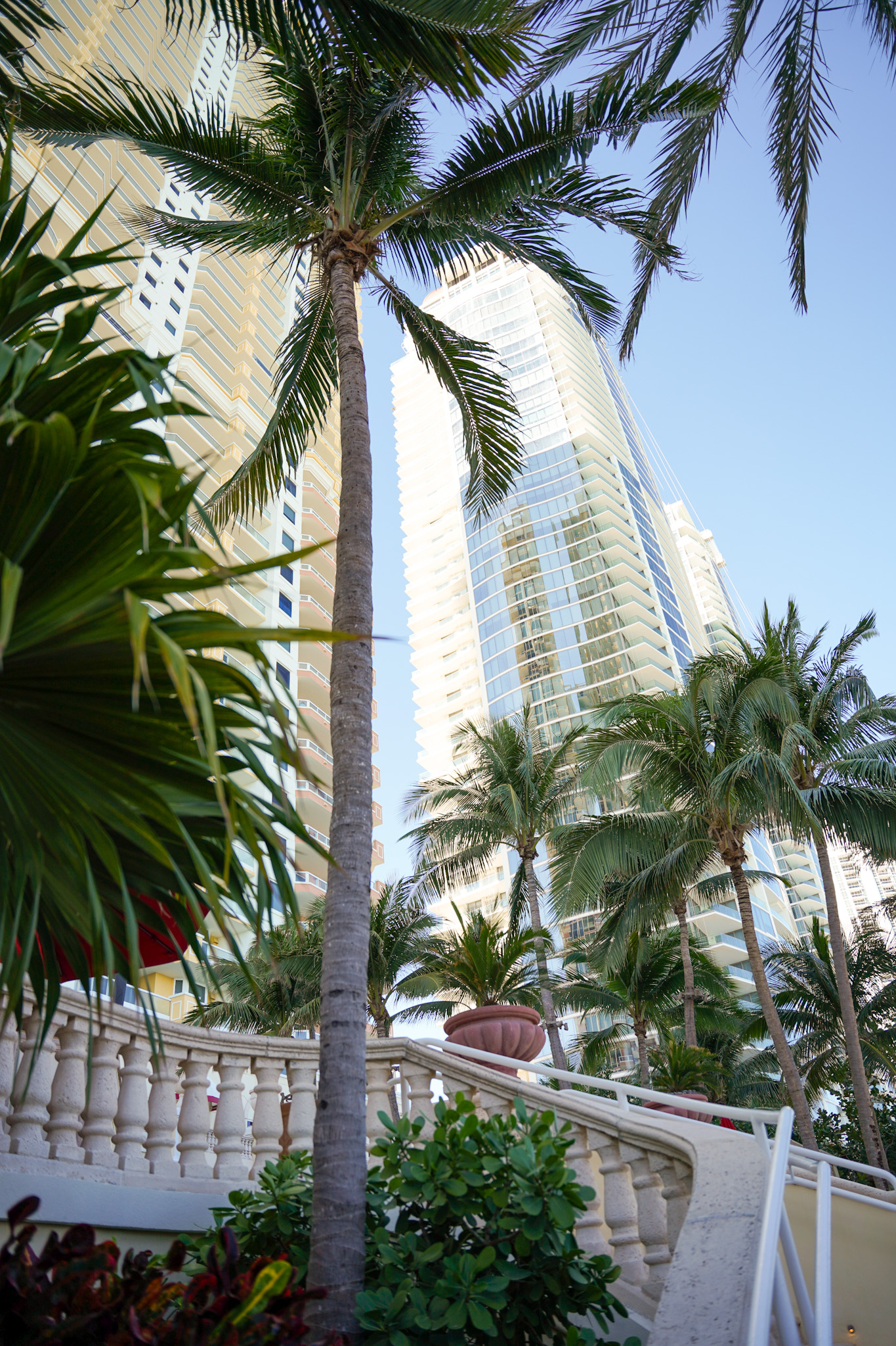 Miami Girls’ Getaway Travel Guide - Acqualina Resort & Residences