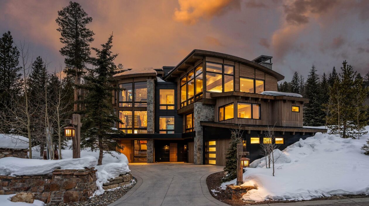 3 Luxury Vacation Home Rental Agencies That Will Elevate Your Family Getaways - Image credit One Fine Stay