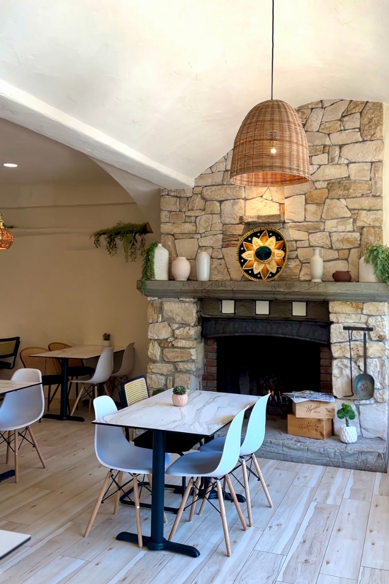 5 Delightful Restaurants on The Monterey Peninsula with Charming Settings or Beautiful Coastal Views - El Bistro by the Sea