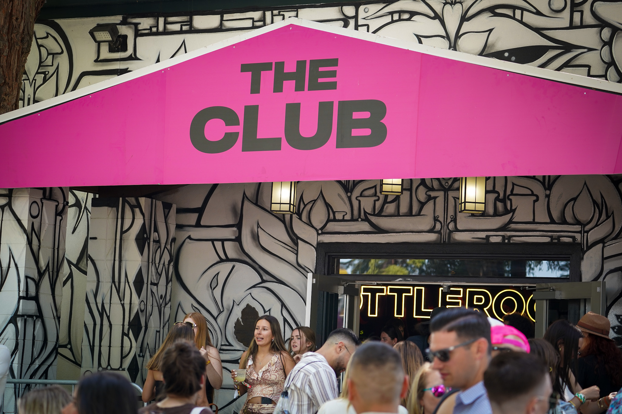 BottleRock Napa Valley Sizzles with Hot Performances by Justin Timberlake, Green Day, Benson Boone and More - Club BottleRock - Image credit Christina-Lauren Pollack