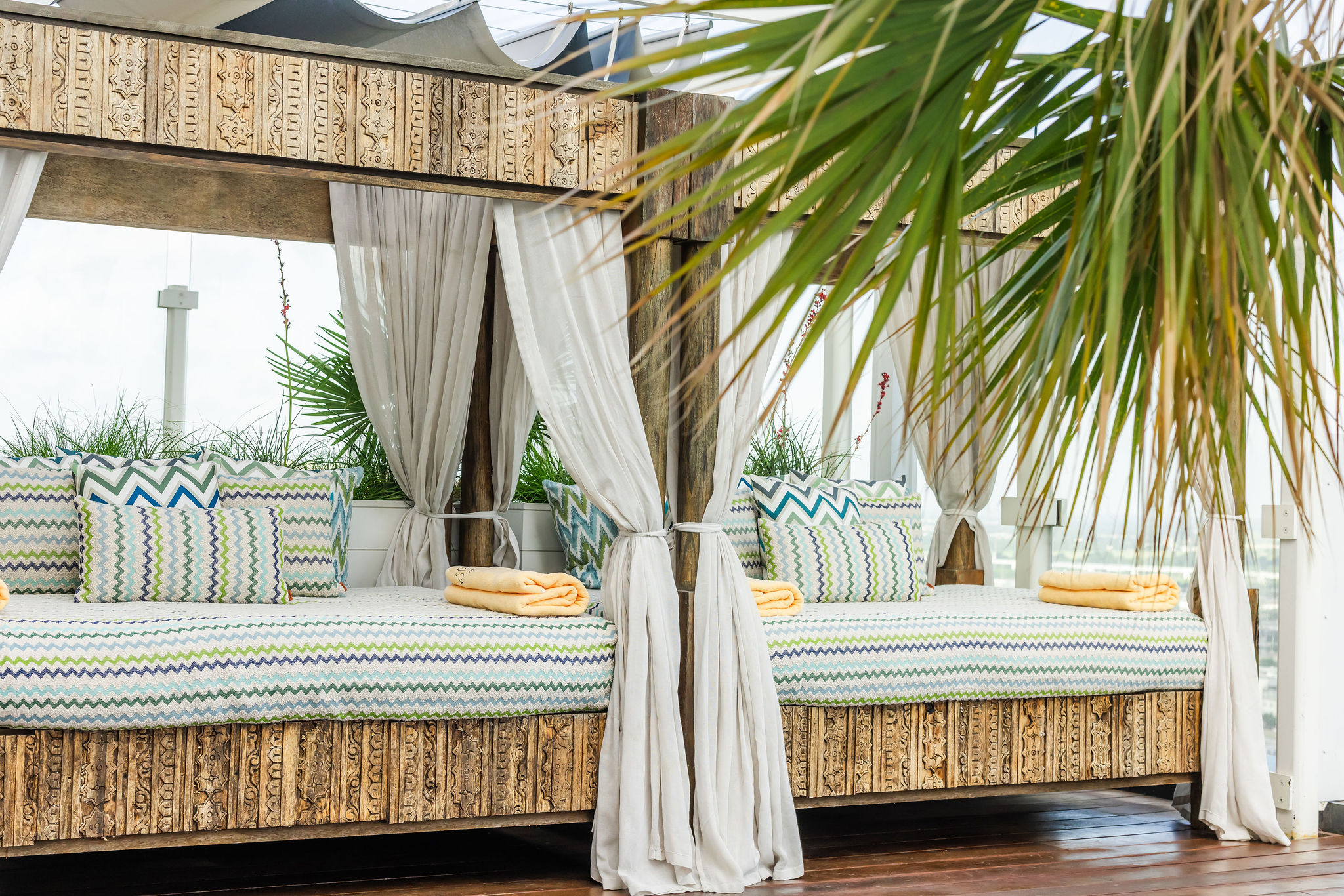 Missoni at Hôtel Swexan Rooftop Pool, Dallas - Image credit Hotel Swexan